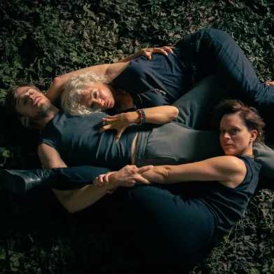 copyright: VhriatianMair